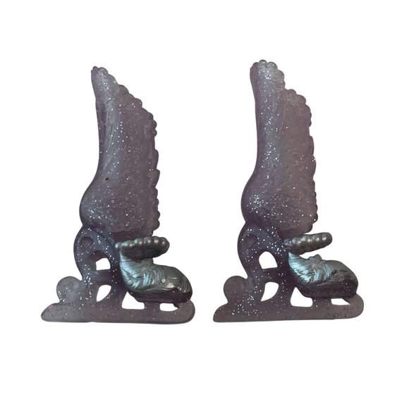 Ever After High Fairest On Ice Duchess Swan Ice Skates & Pink Ruffle Purse - Picture 3 of 7